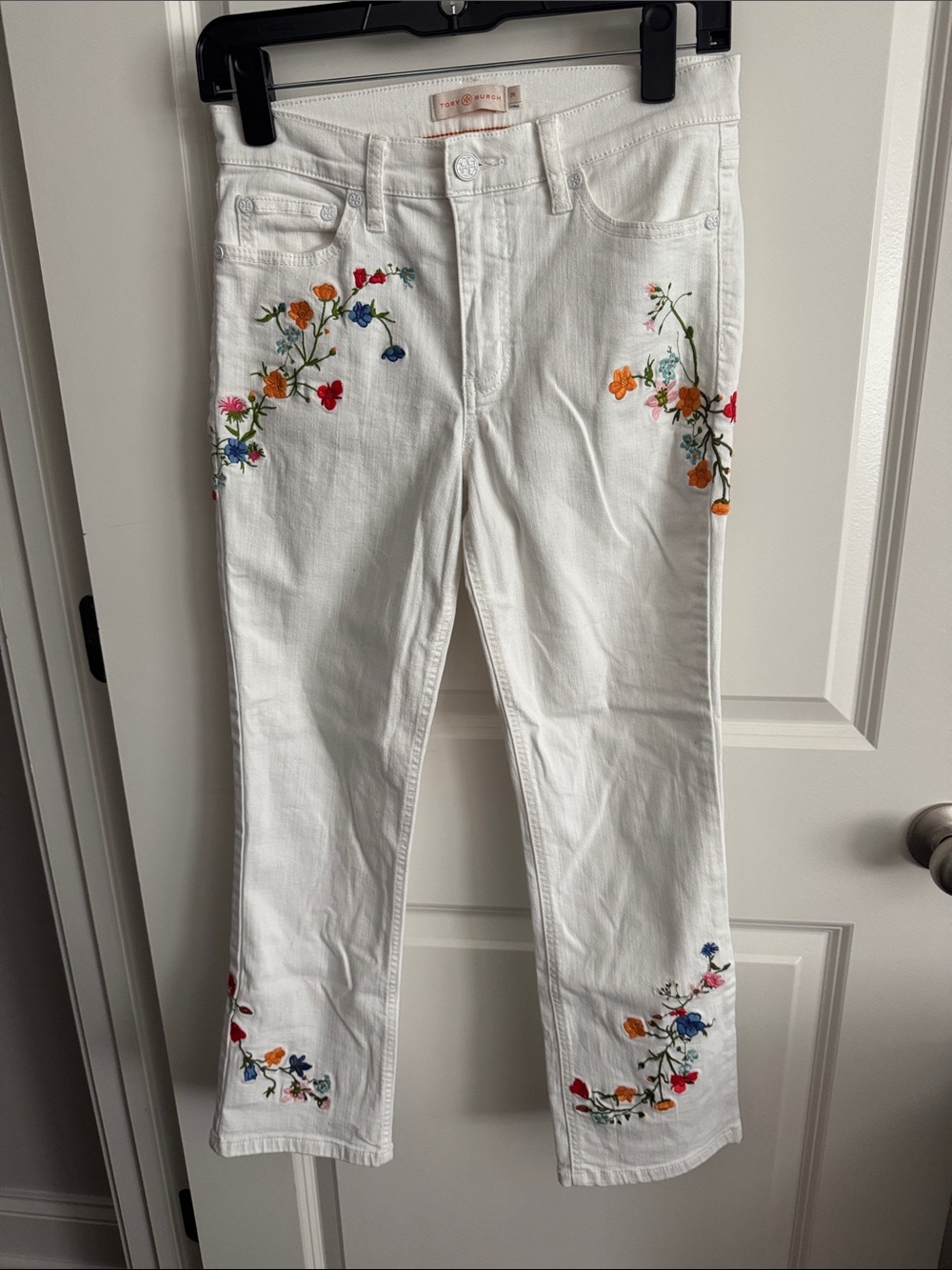 Tory Burch White Jeans with Flower Embroidery/ Stitching